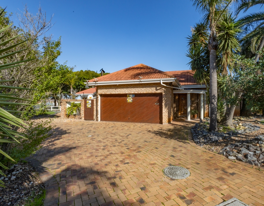 3 Bedroom Property for Sale in Kleinbosch Western Cape